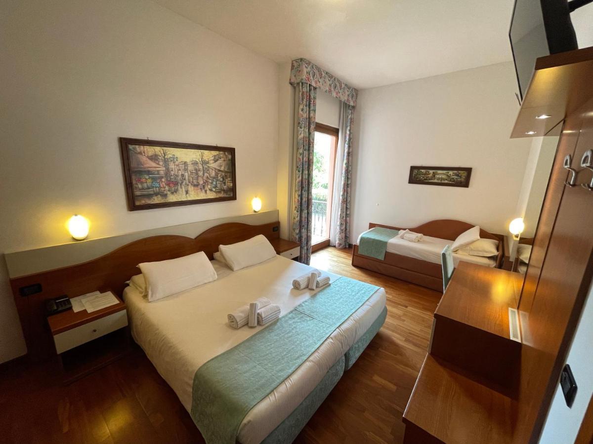 Hotel Meridiana Sirmione Luaran gambar