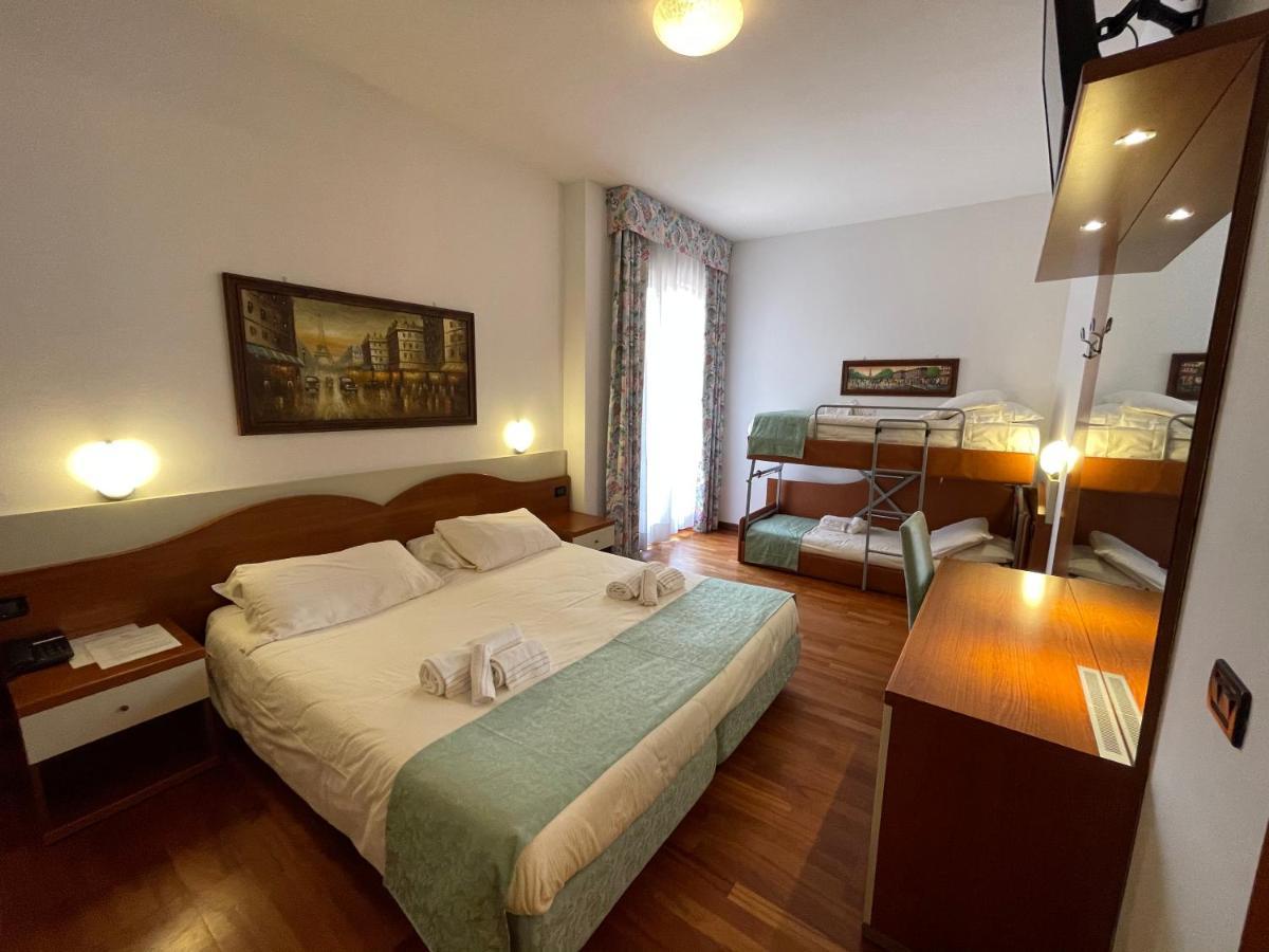 Hotel Meridiana Sirmione Luaran gambar