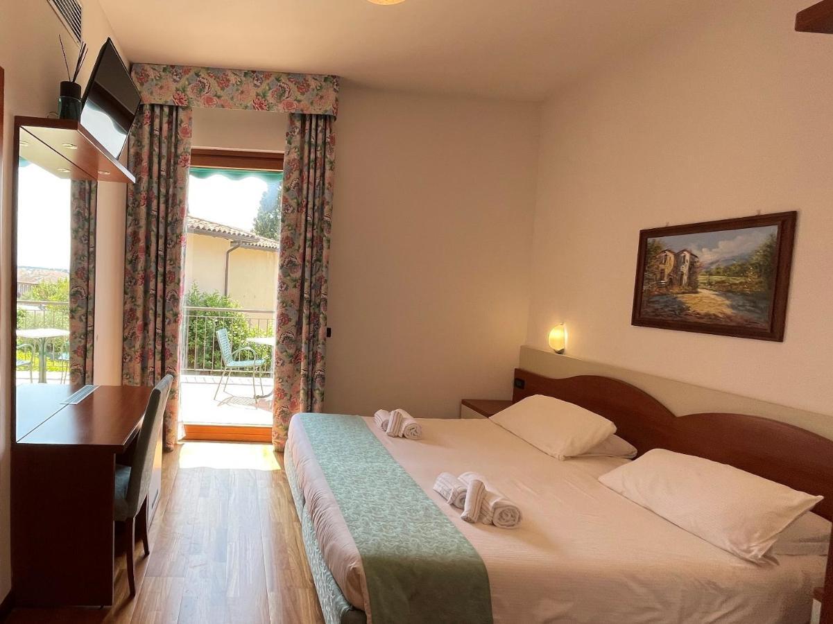 Hotel Meridiana Sirmione Luaran gambar