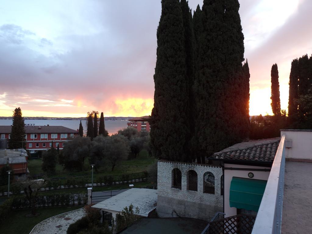 Hotel Meridiana Sirmione Luaran gambar