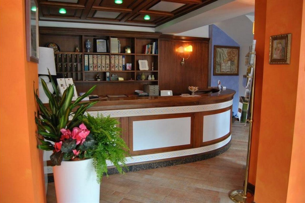 Hotel Meridiana Sirmione Luaran gambar