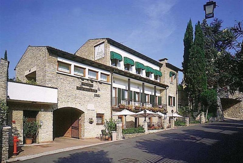 Hotel Meridiana Sirmione Luaran gambar